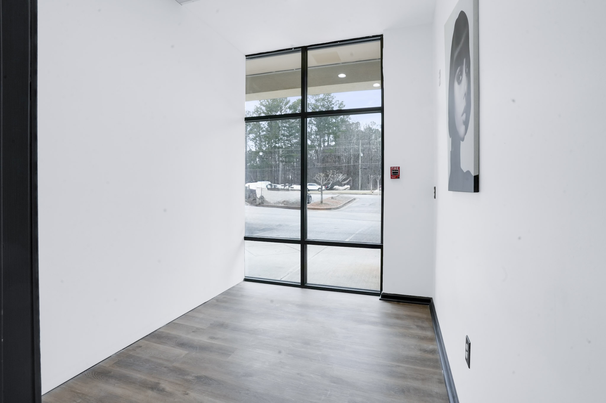 Modern foyer with floor-to-ceiling windows